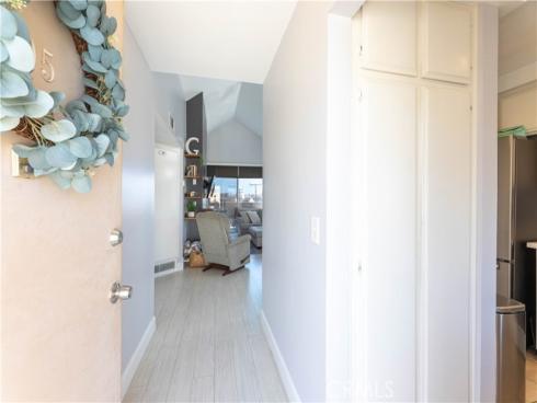 3845 Farquhar Unit 305, Los Alamitos, CA