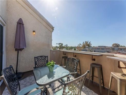 3845 Farquhar Unit 305, Los Alamitos, CA