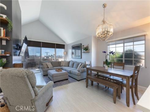 3845 Farquhar Unit 305, Los Alamitos, CA