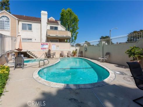 3845 Farquhar Unit 305, Los Alamitos, CA