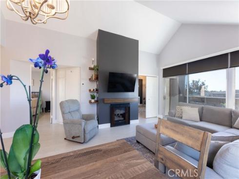 3845 Farquhar Unit 305, Los Alamitos, CA