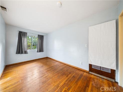 10702  Oak  , Los Alamitos, CA