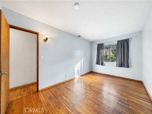 10702  Oak  , Los Alamitos, CA