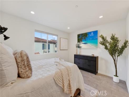 10548 Acorn Place, Los Alamitos, CA