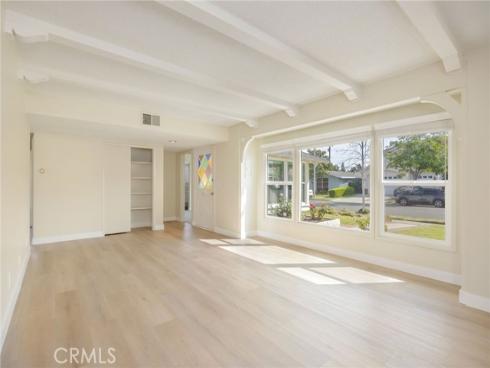 11305  Loch Lomond   Road, Los Alamitos, CA