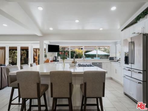 11332  Loch Lomond   Road, Los Alamitos, CA