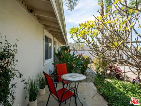 11332  Loch Lomond   Road, Los Alamitos, CA