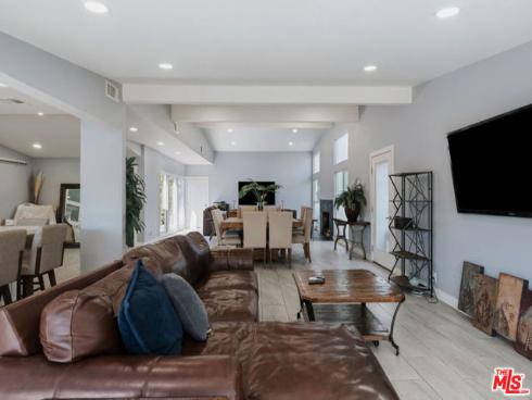 11332  Loch Lomond   Road, Los Alamitos, CA