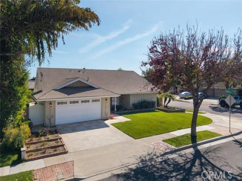 11348  Barbi   Lane, Los Alamitos, CA