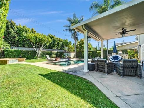 11872  Reagan  , Los Alamitos, CA