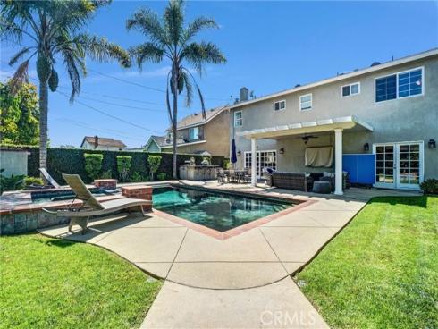 11872  Reagan  , Los Alamitos, CA
