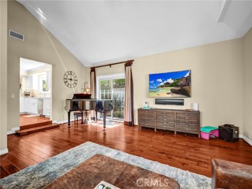 11872  Reagan  , Los Alamitos, CA