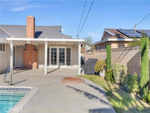 12111  Reagan   Street, Los Alamitos, CA