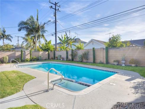 12111  Reagan   Street, Los Alamitos, CA
