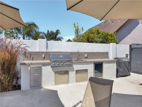 10301  Humbolt   Street, Los Alamitos, CA