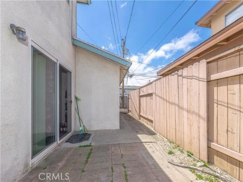 10921  Walnut  , Los Alamitos, CA
