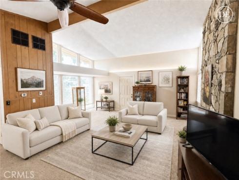 11582 Foster , Los Alamitos, CA