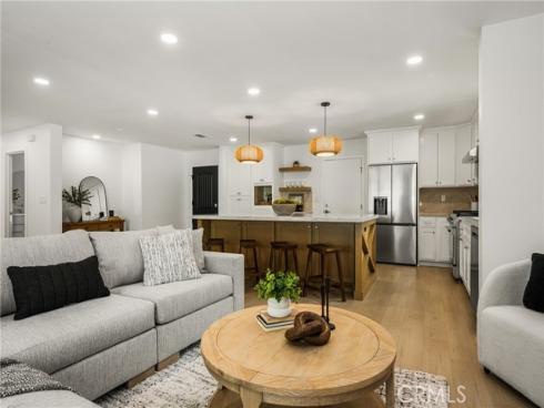 3721  La Colmena   Way, Los Alamitos, CA