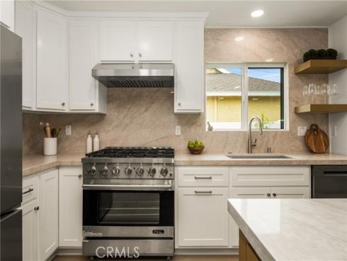 3721  La Colmena   Way, Los Alamitos, CA