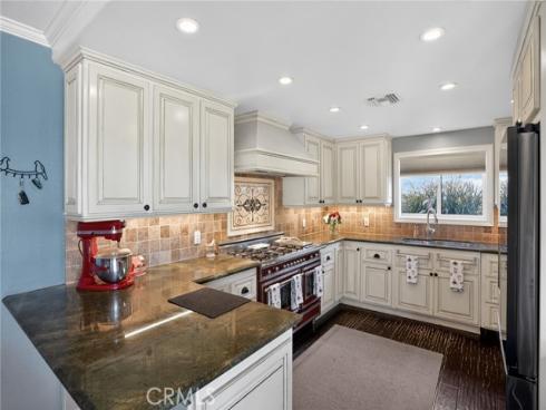 5052 Howard Avenue, Los Alamitos, CA