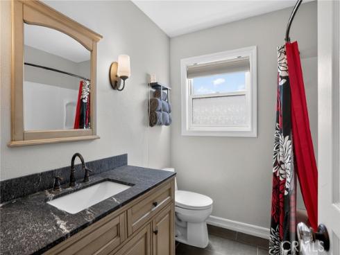 5052 Howard Avenue, Los Alamitos, CA