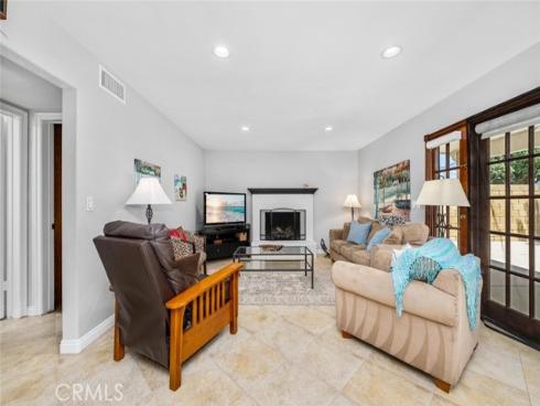 3902 Toland , Los Alamitos, CA
