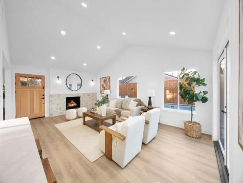 3221 Kempton Drive , Los Alamitos, CA