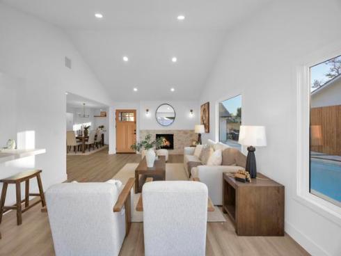 3221 Kempton Drive , Los Alamitos, CA