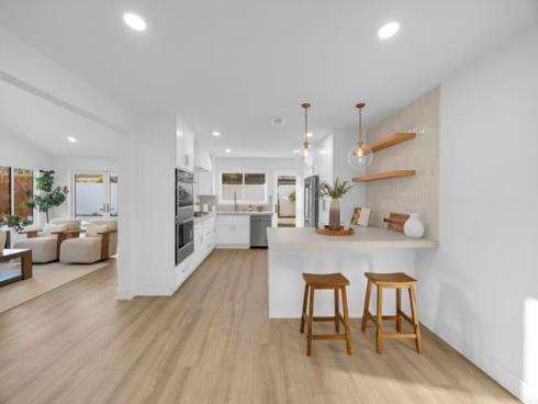 3221 Kempton Drive , Los Alamitos, CA