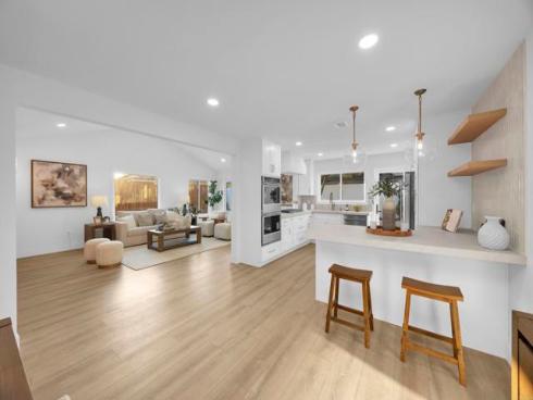 3221 Kempton Drive , Los Alamitos, CA