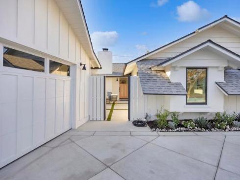 3221 Kempton Drive , Los Alamitos, CA