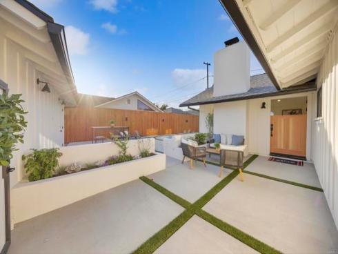 3221 Kempton Drive , Los Alamitos, CA