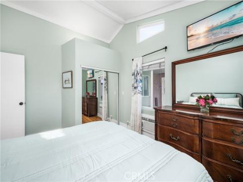 4582 Howard Avenue, Los Alamitos, CA
