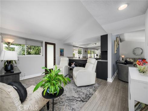 12391 Martha Ann , Los Alamitos, CA