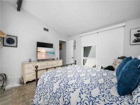 12391 Martha Ann , Los Alamitos, CA