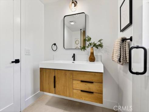 11131  Ticonderoga  , Los Alamitos, CA