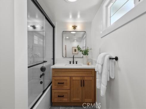 12042 Davenport , Los Alamitos, CA