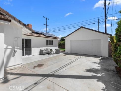 12042 Davenport , Los Alamitos, CA