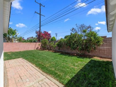12042 Davenport , Los Alamitos, CA