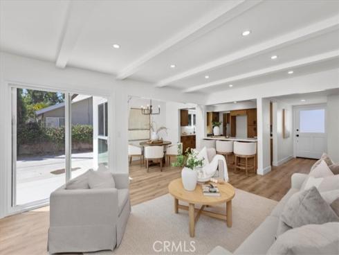 12042 Davenport , Los Alamitos, CA