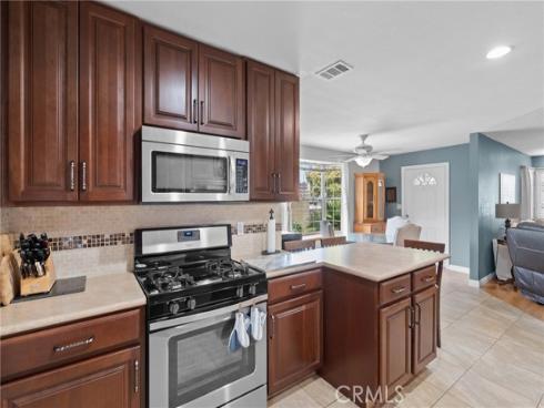 8252 Mcfadden Avenue, Midway City, CA