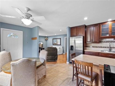 8252 Mcfadden Avenue, Midway City, CA