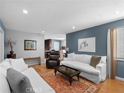 8252 Mcfadden Avenue, Midway City, CA