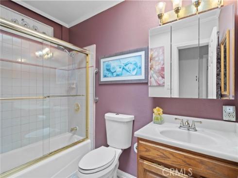 8252 Mcfadden Avenue, Midway City, CA