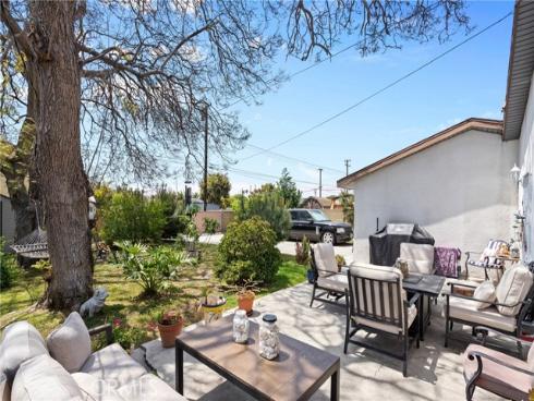 8252 Mcfadden Avenue, Midway City, CA