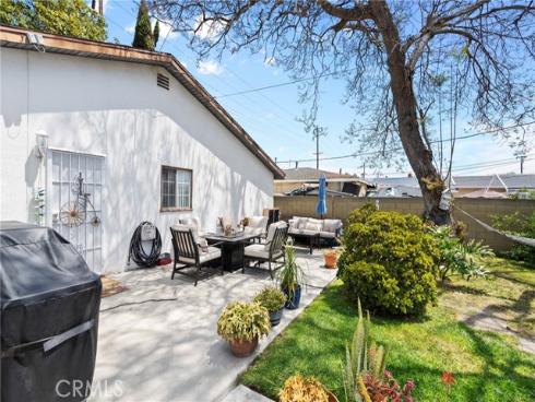 8252 Mcfadden Avenue, Midway City, CA