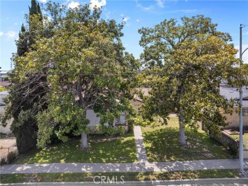 8252 Mcfadden Avenue, Midway City, CA