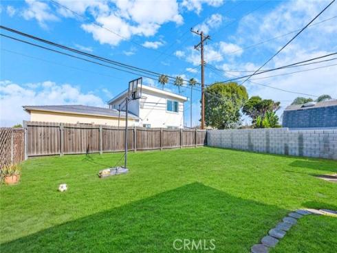 7781 Ledon Way, Midway City, CA