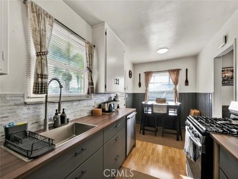 7781 Ledon Way, Midway City, CA