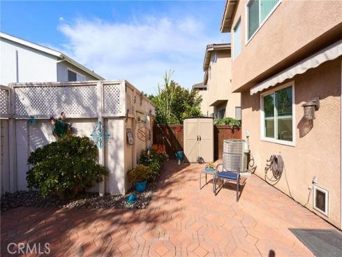 7801  Pacific   Circle, Midway City, CA